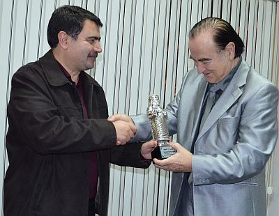 Yönetmen Kandur'a Ödül