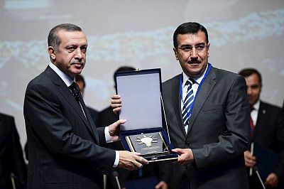 Erdoğan'dan Tüfenkçi'ye Plaket