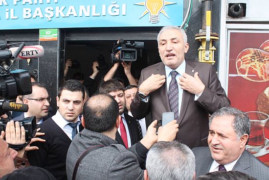 Kayısıcılar AKP'ye Gittiler