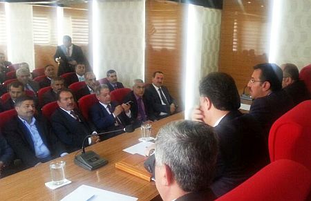 AKP'de Büyükşehir Toplantısı
