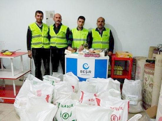 Türkmen Ailelere Gıda Yardımı