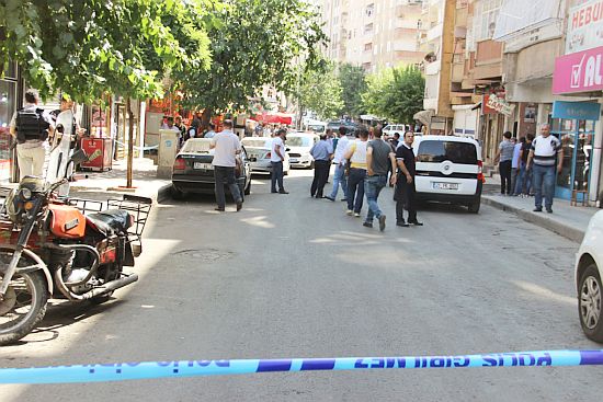 Diyarbakır'da 1 Polis Şehit