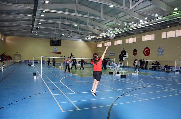 Badminton Yaygınlaşıyor