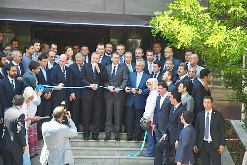 Erdoğan Seçim Merkezini Açtı