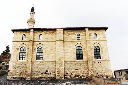 Tarihi Cami Yeniden Açıldı
