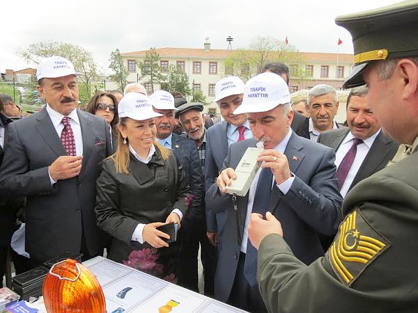 "Köşeden Çıktın mı Radar!.."