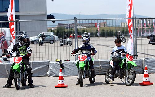 Çocuklara Motosiklet Kursu