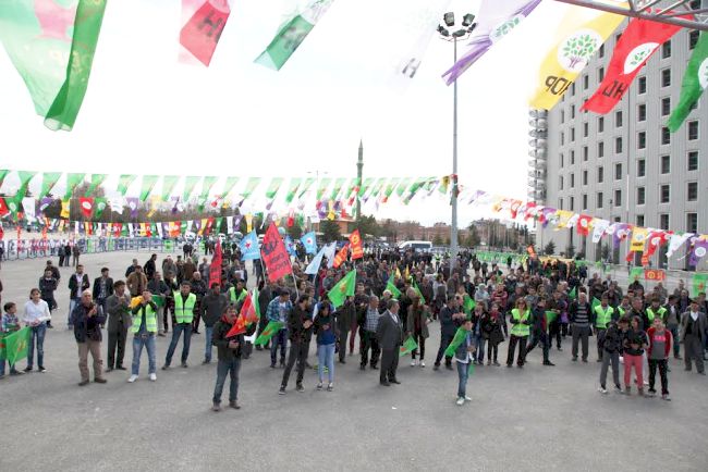 HDP Nevruz'u Kutladı