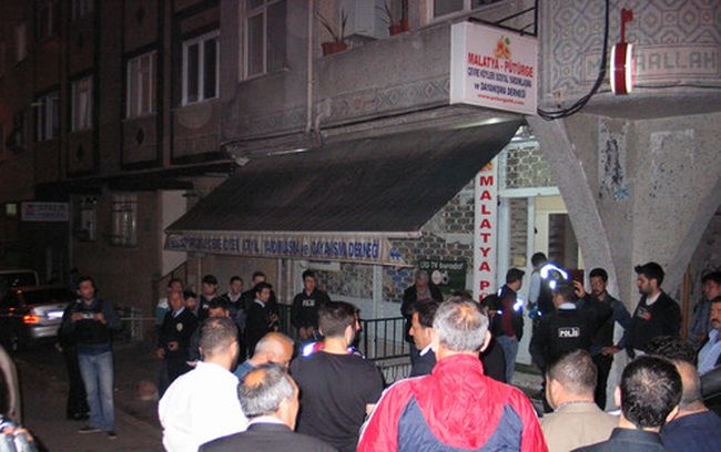 İstanbul'daki Pütürge Derneği'ne Bombalı Saldırı