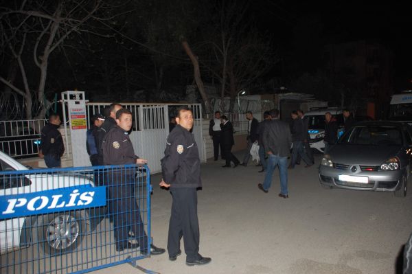 Adıyaman'da Polis Merkezi'ne Saldırı