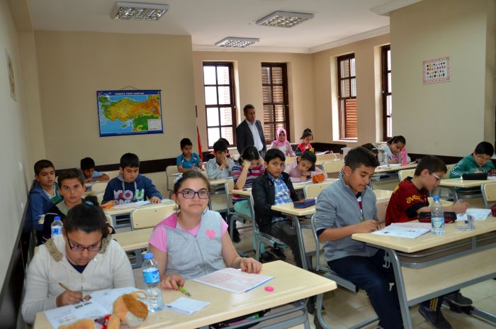 TEOG Kurs Sınavına İçin 3 Bin Öğrenci Katıldı
