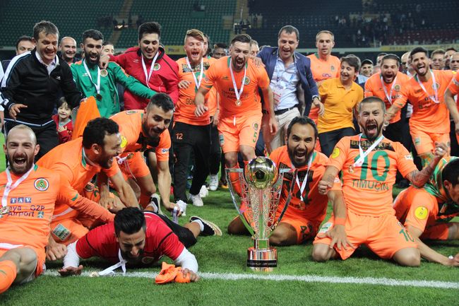 M.Alanyaspor Play-Off'ta Süper Lig Vizesi Aldı