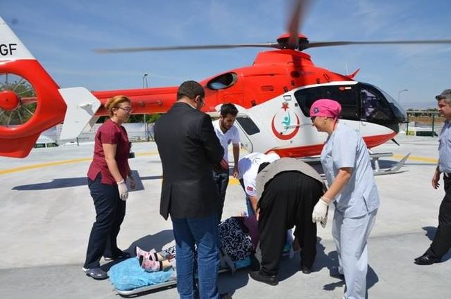 Devlet Hastanesi'ne İlk Helikopter İndi