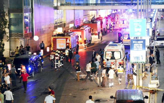 Terörist Saldırıya Lanet Yağdı