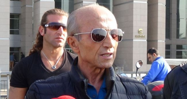 Yaşar Nuri Öztürk Hayatını Kaybetti