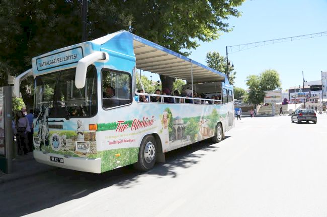 Tur Otobüsü Seferlere Başladı