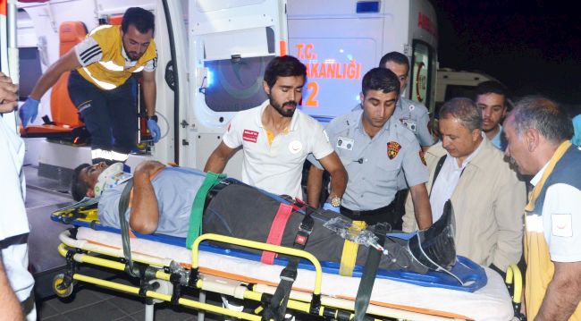 AKP İlçe Yöneticileri Kaza Geçirdi