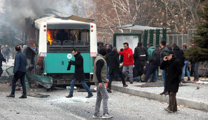 Kayseri'de Hain Saldırı ... 14 Şehit 55 Yaralı