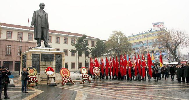 "Devletin Hamurunu Akıllarıyla ve Kılıçlarıyla Yoğurdular"