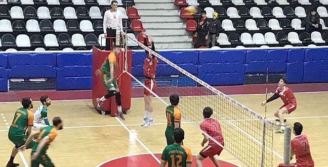 Büyükşehir Voleybolda Rakibini Yendi