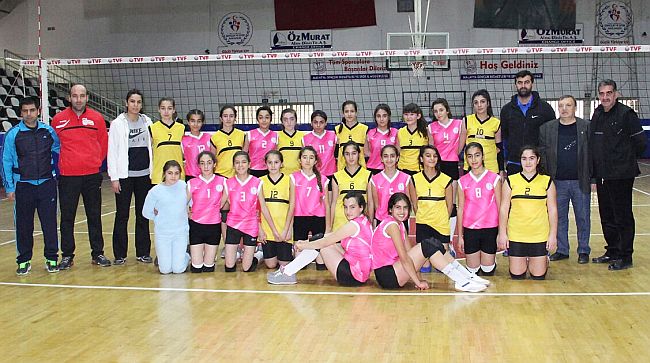 Voleybol Grup Maçları Tamamlandı