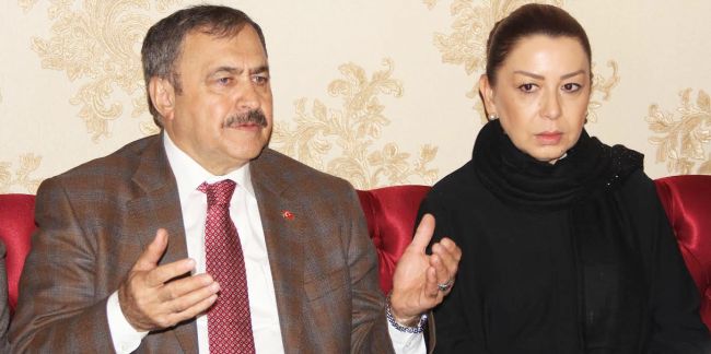 "Onlar Ay Yıldızlı Pasaportumuza Layık Değil"