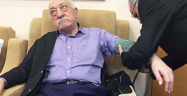 Gülen'e 'Mehdi' Diyen Hakime 13,5 Yıl