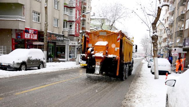 Kar Yağışı Kısa Süre Etkili Oldu