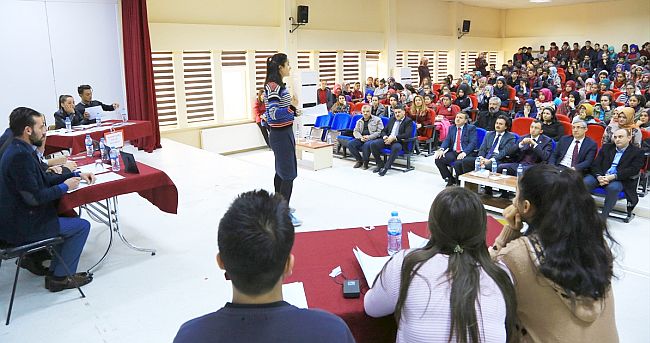 'Sosyal Medya' Münazarası