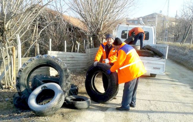 Büyükşehir Hurda Lastik Topluyor