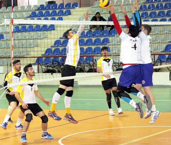 Ünilig Voleybol Grubu Başladı