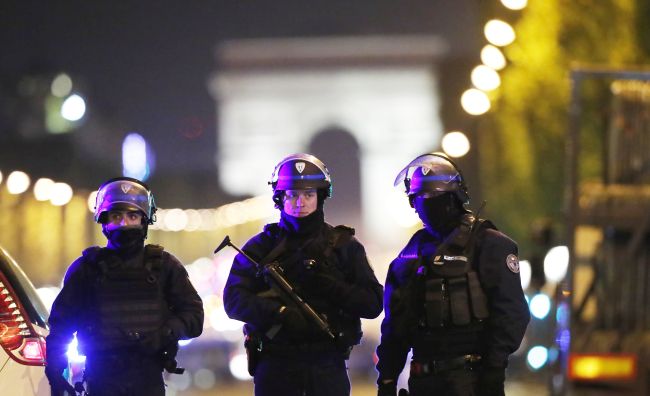 Paris Saldırısını DEAŞ Üstlendi