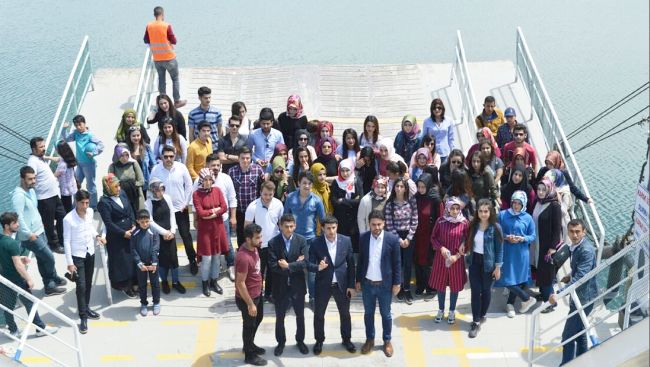 Gençlik Konseyi'nden Feribot Gezisi