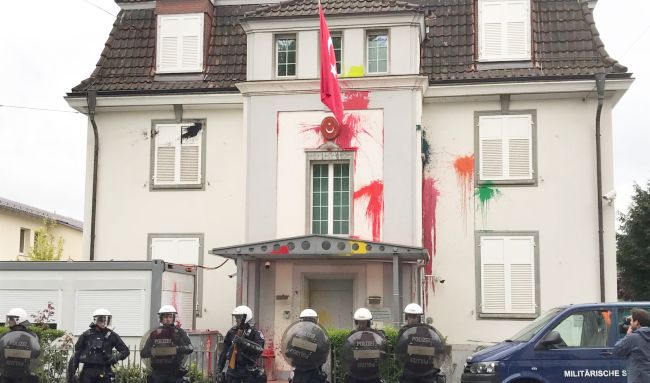 İsviçre'de Türk Konsolosluğuna Saldırı