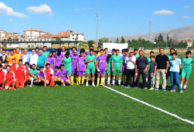 Kiraz Futbol Turnuvasının Açılışı Yapıldı