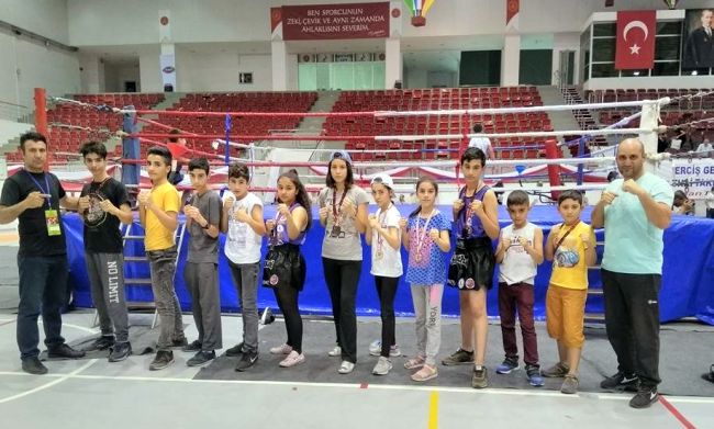 Muay Thai'de 6 Sporcu Madalya Aldı