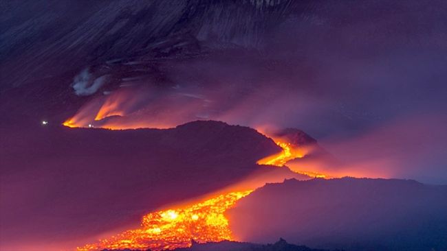 Alaska'da Yanardağ Patlaması