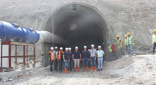 100 Metrelik Makine Gelecek İşler Hızlanacak