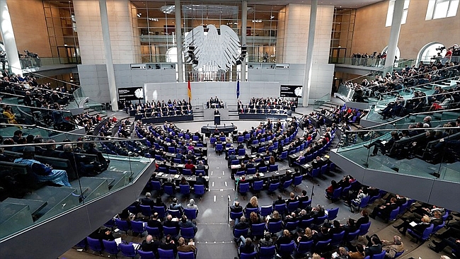 Almanya'da Hükümet Krizi Kapıda