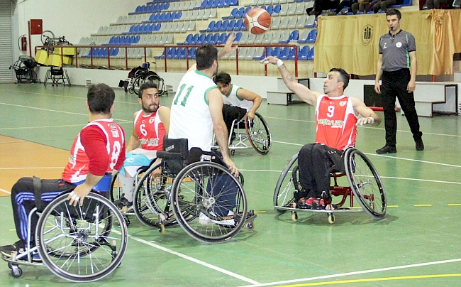 Tekerlekli Sandalye Basketbol Ligi