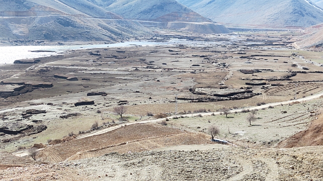 'Bahar Aylarında Şerefhan'dan Çat'a Su Akıtılacak'
