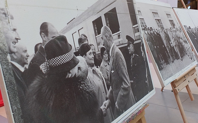 AVM'de Atatürk Fotoğrafları Sergisi