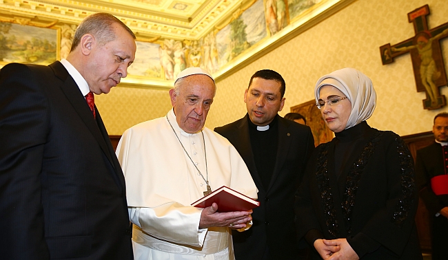 Erdoğan Papa'yla Görüştü