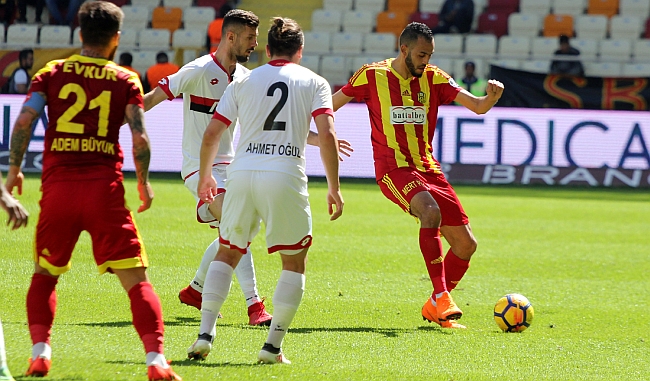 E.Yeni Malatya Gençlerbirliği'ne Patladı:4-1