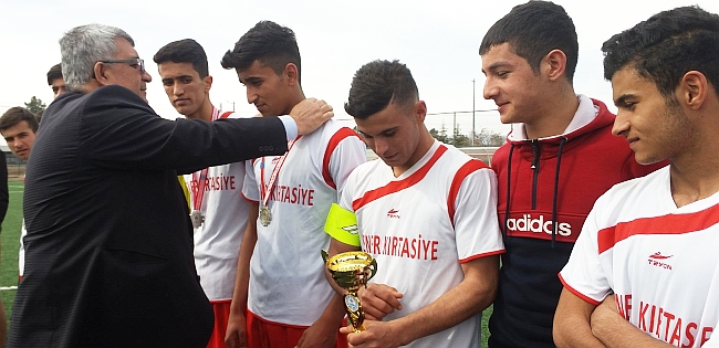 Yazıhan'da Futbol Turnuvası