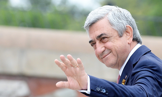 Ermenistan Başbakanı İstifa Etti