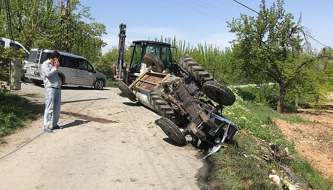 Direksiyonda Kriz Geçiren Sürücü Kaza Yaptı Öldü