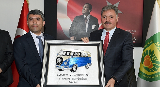 Çakır'dan Minibüsçüler ile İlçe Garajı'na Ziyaret