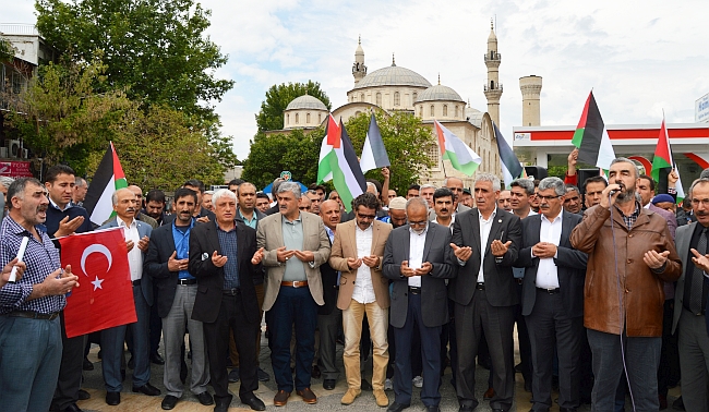 "Kur'an'a Dil Uzatmak Kimsenin Haddine Değildir"