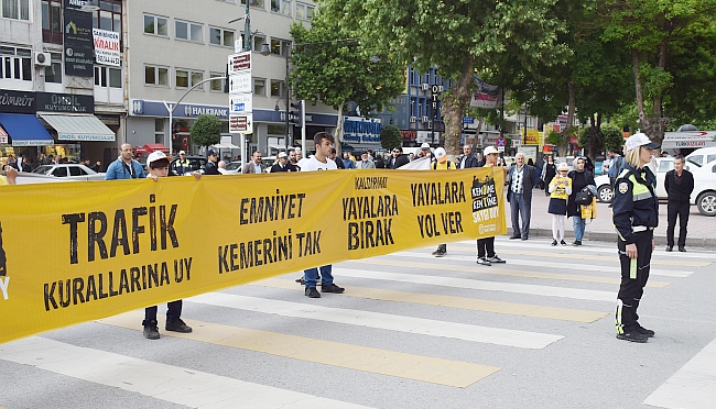 "Kendine ve Kentine Saygı Duy, Trafik Kurallarına Uy"